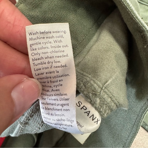 Spanx Stretch Twill Ankle Cargo Pants Size M Green Pull On Tummy Control Casual - Picture 6 of 10